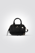 תיק יד בצבע שחור