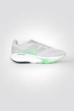 נעלי ספורט W520v9 לנשים