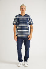 חולצת טישירט עם הדפס פסים | קנת קול