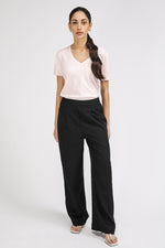 טישירט לנשים מפתח V בגזרה קלאסית | קנת קול