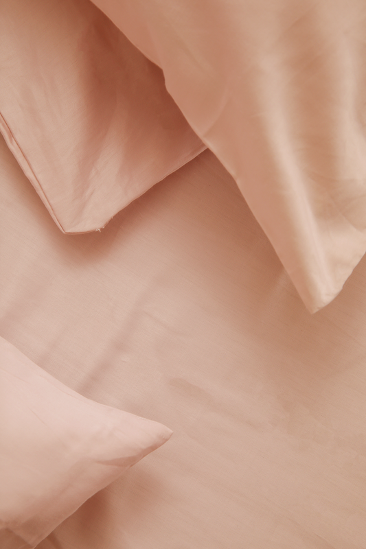 סדין מיטה זוגית 160/200 100% כותנה באריגת סאטן בצבע ניוד