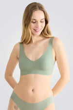 ברלט עם מחשוף וי | סלוגי