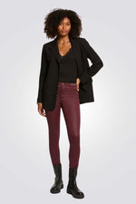 מכנסיים בגזרה צמודה לנשים עם אפקט מאט | מורגן