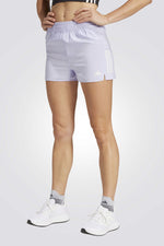 מכנס קצר Own The Run Shorts לנשים