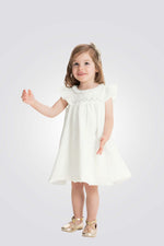 שמלה לתינוקות בצבע לבן