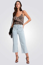 מכנסי ג'ינס רחבים לנשים