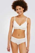 חזיית משולשים בריפוד קל YOUNG לנשים