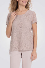 חולצת תחרה בצבע ורוד