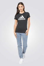 טישירט לנערות ESSENTIALS BIG LOGO בצבע שחור ולבן