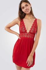 כותונת סאטן בשילוב תחרה SKY בצבע אדום