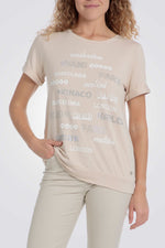 טישירט דיטיילס מנצנצים בצבע בז'