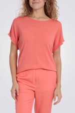 סריג דק שרוולים קצרים בצבע קורל