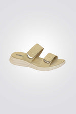 כפכפי נוחות עם רצועות סקוץ' בצבע בז'