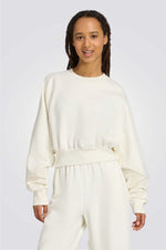 סווטשירט בגזרה קצרה SOFT LUX לנשים