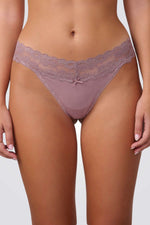 תחתוני חוטיני בעיצוב תחרה | פמינה