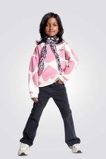 מכנסי ג'ינס לילדות בצבע שחור בגזרה מתרחבת | אוקיידי