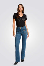 טישירט לנשים עם הדפס נוצץ ומפתח V | מורגן