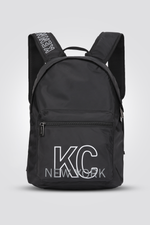 תיק גב עם לוגו בצבע שחור