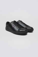 נעלי סניקרס לגברים בצבע שחור | טומי הילפיגר