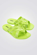 כפכפי אצבע LANA בצבע ירוק בהיר