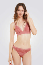 תחתונים ברזילאיים מבד תחרה YOUNG