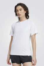 חולצת ספורט קצרה לנשים | אדידס