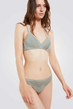 תחתונים ברזילאיים מבד תחרה YOUNG