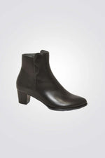 מגפון עקב לנשים בצבע שחור