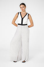 אוברול פליסה בצבע לבן/שחור