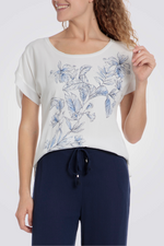 חולצת טי עם פרחים