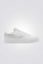 נעלי סניקרס בצבע לבן לנשים | נייקי