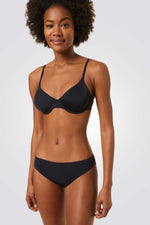 תחתון ברזילאי בצבע שחור