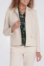 בלייזר בצבע בז'