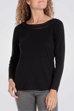 טישירט צווארון עגול מעוטר