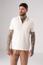 חולצת פולו ז'קארד בצבע קרם