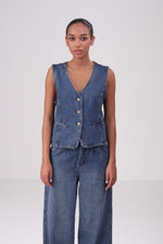 וסט ג'ינס קצר לנשים