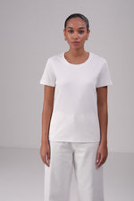 חולצת טי צווארון עגול לנשים