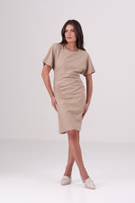 שמלה עם כיווצים לנשים