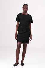 שמלה עם כיווצים לנשים