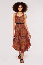 שמלת מנדלה בצבע אדום