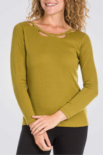 טישירט שרוולים ארוכים בצבע צהוב עם עיטורים