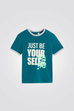 טישירט לילדים בצבע ירוק עם כיתוב