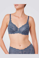 חזיית תחרה Triumph Amourette 300 W X בצבע כחול