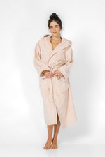 חלוק מגבת עם כובע בצבע אפרסק