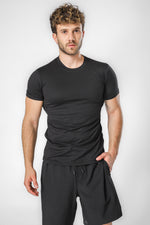 חולצת דרייפיט לגבר בצבע שחור