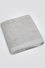 מגבת לוגו גוף ענקית 150/90 ס"מ מבית KENNETH COLE, בצבע אפור, תמונה 9 מתוך 9