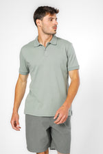 חולצת פולו קצרה צבע ירוק בהיר
