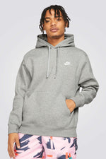 סווטשירט מבית המותג NIKE, עשוי מבד רך במיוחד שעוטף את הגוף בימים קרים בצורה הטובה ביותר. כיסים קדמיים לשמירה על החפצים שלך בדרך נוחה במיוחד. 