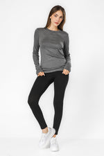 חולצת ריב ארוכה עם צוארון עגול בצבע אפור