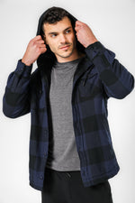 ג’קט קפוצ’ון עם בטנה פרוותית משובץ נייבי